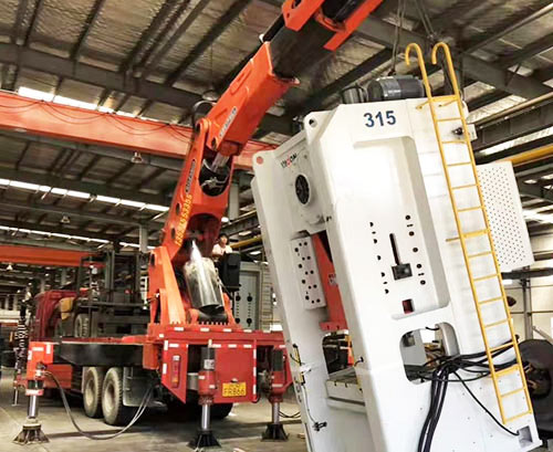 安州附近随车吊出租，轻松解决运输难题